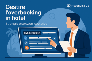 Manager d’hotel che analizza prenotazioni su schermo digitale per gestire l’overbooking e ottimizzare l’occupazione.